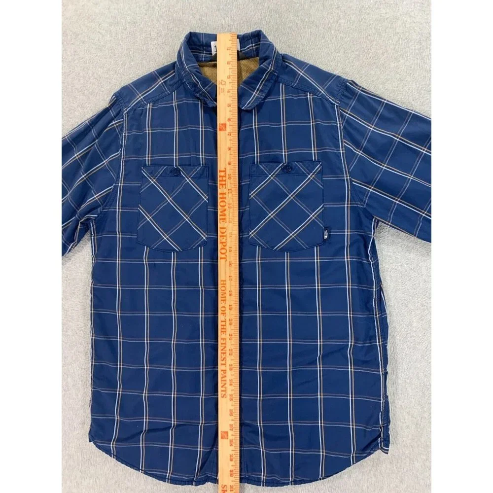The North Face Nylon‎ Blend Long Sleeve Button Down Shirt (Men's Medium) Blue